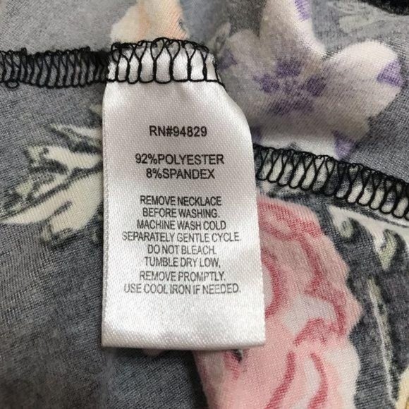 Derek Heart Black Small Floral Peplum Hem Top - Picture 4 of 7